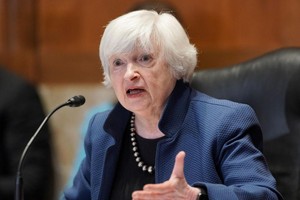 Mỹ muốn chấm dứt phụ thuộc vào pin mặt trời và các mặt hàng quan trọng khác từ Trung Quốc