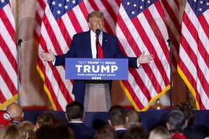 Donald Trump tuyên bố tranh cử Tổng thống Mỹ một lần nữa