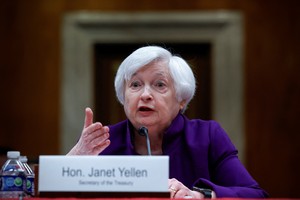 Bộ trưởng Tài chính Mỹ cảnh báo các ngân hàng có thể thắt chặt tín dụng và khả năng đồng USD đánh mất vị thế