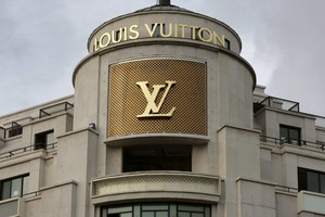 Ngành hàng xa xỉ vẫn tự tin tiếp tục tăng trưởng bất chấp lo ngại suy thoái kinh tế