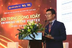 Chuyên gia CIEM: Ổn định kinh tế vĩ mô nhưng cần tháo gỡ khó khăn cho doanh nghiệp