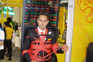 Quảng bá thị trường chứng khoán… kiểu lạ