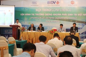 Nhiều thành viên thị trường quan tâm đến cách thức mở cửa TTCK phái sinh