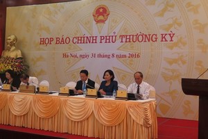 Thủ tướng Nguyễn Xuân Phúc yêu cầu kiểm tra các bộ, địa phương “nợ” nhiều việc