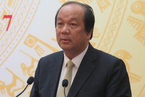 Bộ trưởng Mai Tiến Dũng