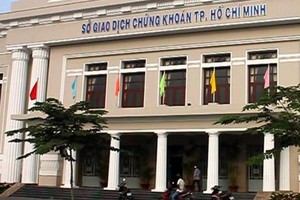 4 tháng, nhà đầu tư ngoại bán ròng gần 14.735 tỷ đồng trên HOSE