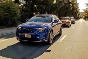 VinFast đã xuất khẩu 2 lô xe VF 8 đầu tiên tới Bắc Mỹ vào đầu năm 2023