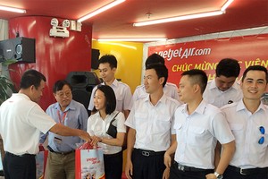 23 học viên phi công của VietJet lên đường sang Mỹ