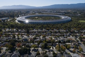 Trụ sở “tàu vũ trụ” của Apple tại Cupertino, California.