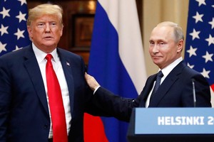Tổng thống Mỹ Donald Trump và Tổng thống Nga Vladimir Putin. Ảnh: AP.