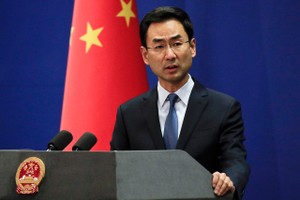 Phát ngôn viên của Bộ Ngoại giao Trung Quốc Cảnh Sảng. Ảnh AP.