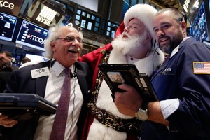 "Sóng ông già Noel" kéo tâm lý giới đầu tư ổn định trở lại
