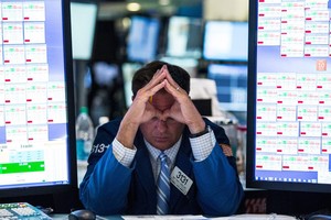 Fed lại khiến giới đầu tư lo lắng