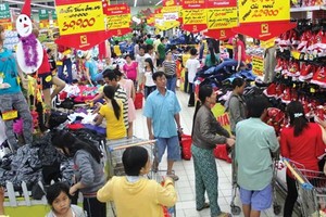 59% (tăng 3%) người tiêu dùng kỳ vọng rằng tình hình tài chính gia đình họ sẽ “tốt hơn” vào thời điểm này năm tới. 