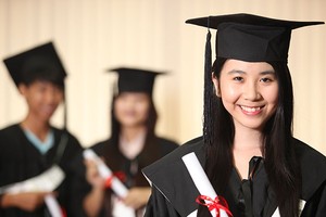 Việc lên kế hoạch và bắt đầu tiết kiệm sớm cho mục đích du học có thể giúp cho con bạn phát huy tiềm năng và giảm bớt áp lực về tài chính cho gia đình (ảnh minh họa)