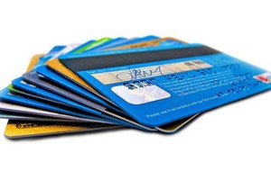 Phát hành thẻ phụ 