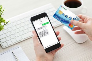 Các loại phí khi sử dụng thẻ tín dụng?