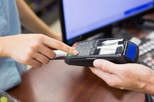 Sử dụng thẻ tại các điểm POS, người dùng cần lưu ý điểm gì?