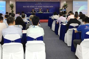 Toàn cảnh ĐHCĐ Ngân hàng NCB