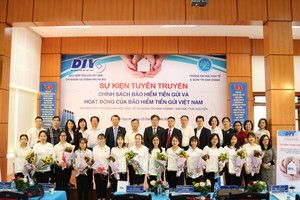 Sinh viên tích cực tìm hiểu kiến thức về bảo hiểm tiền gửi