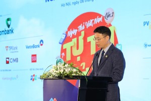 Ông Nguyễn Quang Hưng, Chủ tịch HĐQT Napas phát biểu tại Họp báo