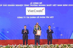 VietCredit thăng hạng vượt bậc đứng thứ 3 trong bảng FAST500