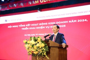 Ông Đào Minh Tú, Phó Bí thư Ban Cán sự Đảng, Phó Thống đốc Thường trực Ngân hàng Nhà nước phát biểu chỉ đạo tại Hội nghị