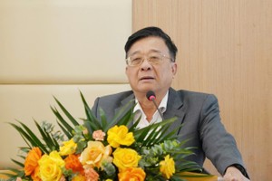 TS. Nguyễn Quốc Hùng, Phó Chủ tịch kiêm Tổng Thư ký Hiệp hội Ngân hàng Việt Nam phát biểu khai mạc