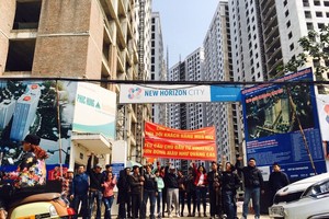 Cư dân nhiều lần đòi quyền lợi nhưng chưa được chủ đầu tư giải quyết thỏa đáng.