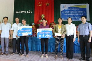 Bảo hiểm Bảo Việt chi trả gần 2 tỷ đồng bồi thường cho 2 tàu cá Thanh Hóa