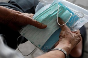 Khách hàng mua bảo hiểm nhiễm virus Corona có được chi trả quyền lợi?