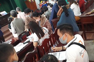 Bảo hiểm Corona đắt khách vì thành “quà tặng” khách hàng, nhân viên