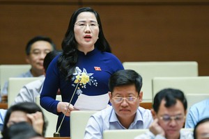 ĐBQH Nguyễn Thị Thuỷ (đoàn Bắc Kạn) cho rằng, không nên bỏ vai trò giải quyết tranh chấp đất đai của Chủ tịch UBND cấp tỉnh, cấp huyện.