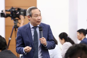 Đại biểu Quốc hội Phan Đức Hiếu, đoàn Thái Bình, Uỷ viên thường trực Uỷ ban Kinh tế của Quốc hội thông tin tại buổi họp báo