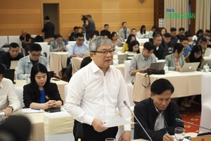 Thiếu tướng Hoàng Anh Tuyên thông tin tại buổi họp báo (Ảnh: M.Minh)