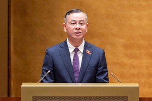 Bộ trưởng Bộ Tài chính Ngô Văn Tuấn trình bày Báo cáo giải trình, tiếp thu, chỉnh lý dự thảo Nghị quyết của Quốc hội về giảm thuế thu nhập cá nhân, thuế thu nhập doanh nghiệp đối với cá nhân và doanh nghiệp chiều 24/8.