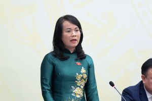 Bà Phạm Thị Hồng Yến - Đại biểu Quốc hội chuyên trách tại Ủy ban Kinh tế - Tài chính của Quốc hội chia sẻ về việc sửa Luật Đất đai, nhà ở, bất động sản vào tháng 10/2026