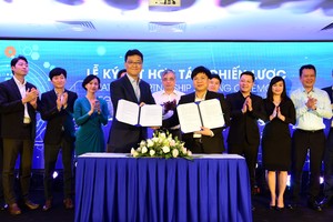 Lễ ký kết hợp tác chiến lược toàn diện giữa Egroup và Samsung Việt Nam 