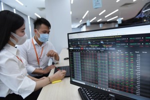 Chứng khoán phái sinh tháng 5: Khối lượng giao dịch đạt kỷ lục