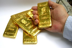 Giá vàng hôm nay ngày 4/1: Vàng giảm là cơ hội để mua vào