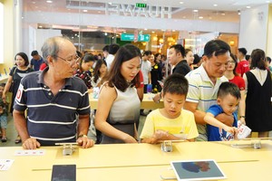 Huawei chính thức khai trương cửa hàng trải nghiệm đầu tiên tại Hà Nội