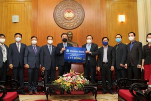 Ngân hàng Shinhan  ủng hộ 5 tỷ chống dịch Covid-19