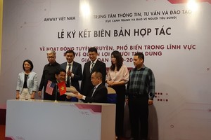 Amway Việt Nam ký hợp tác với Cục Cạnh tranh và Bảo vệ người tiêu dùng