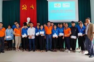 PTI đóng góp gần 1 tỷ đồng ủng hộ đồng bào miền Trung