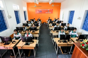 PTI bàn giao phòng học Tiếng Anh đa năng và thiết bị giảng dạy tại Ninh Bình