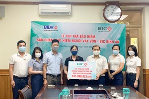 BIC trao hơn 635 triệu đồng tiền bảo hiểm cho khách hàng tại Phú Thọ