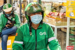 PTI hợp tác với Grab trao tặng gói bảo hiểm PTI - Vững Tâm cho tài xế