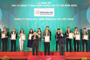 Hanwha Life Việt Nam đạt danh hiệu “Top 10 Công ty Bảo hiểm uy tín năm 2022” 