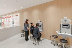 JINS – chuỗi cửa hàng kính mắt hàng đầu Nhật Bản – sẽ chính thức đặt chân đến thị trường Việt Nam