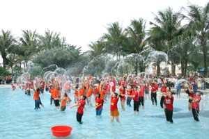 Công viên nước Hồ Tây tổ chức nhiều hoạt động dành cho thiếu nhi